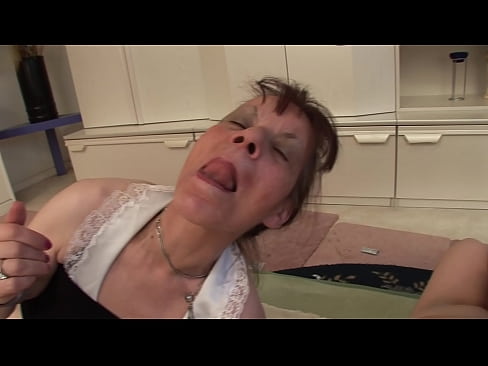❤️ Хоёр эмээ, нэг өвөө гурвалсан ❤️ Порно порно дээр mn.hdporn24.ru ❌